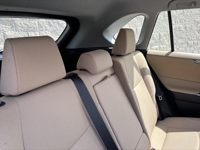 Photo of 2025 Ice Cap Toyota RAV4 Hybrid