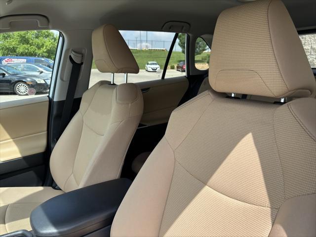 Photo of 2025 Ice Cap Toyota RAV4 Hybrid