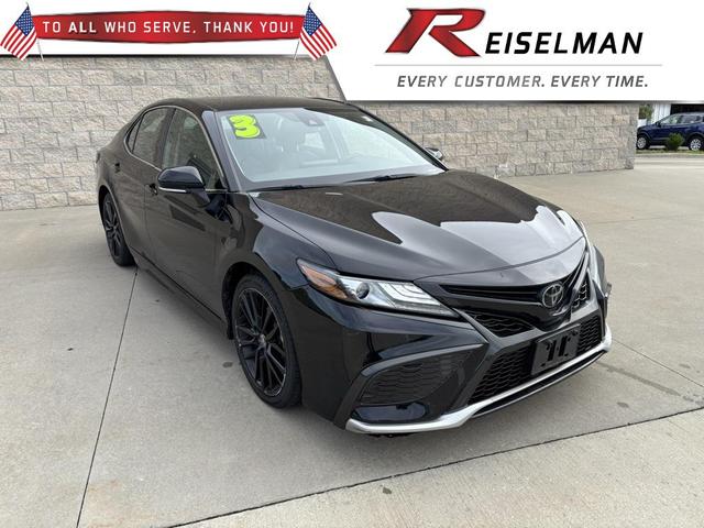 Photo of 2023 Midnight Black Metallic Toyota Camry