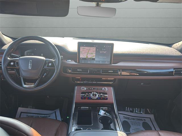 Photo of 2023 Pristine White Metallic Tri-Coat Lincoln Aviator