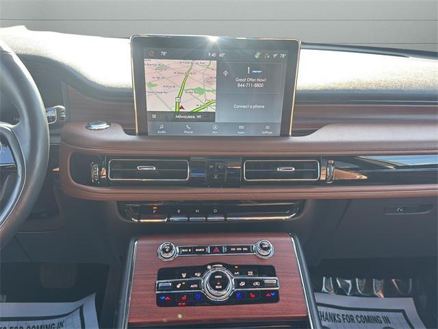Photo of 2023 Pristine White Metallic Tri-Coat Lincoln Aviator