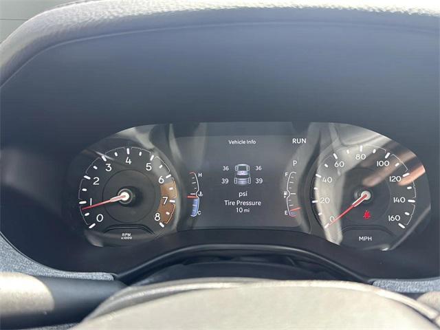 Photo of 2025 Silver Zynith Metallic Clearcoat Jeep Compass