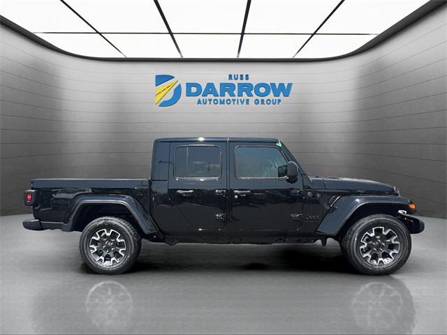 Photo of 2025 Black Clearcoat Jeep Gladiator