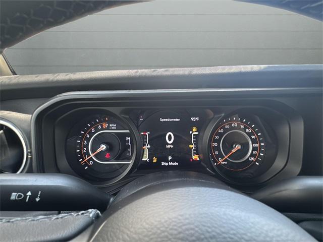 Photo of 2025 Black Clearcoat Jeep Gladiator