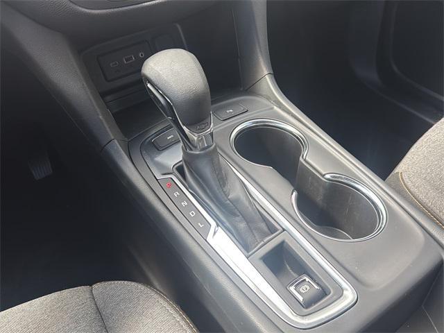 Photo of 2024 Summit White Chevrolet Equinox