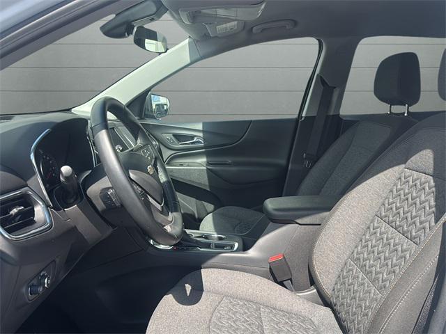 Photo of 2024 Summit White Chevrolet Equinox