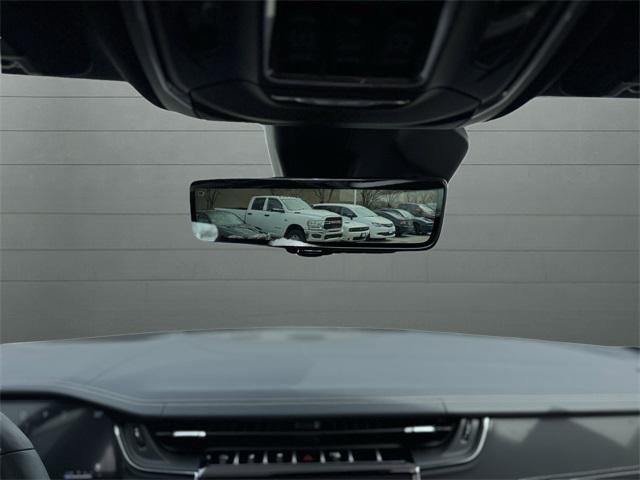 Photo of 2025 Bright White Clearcoat Jeep Grand Cherokee L