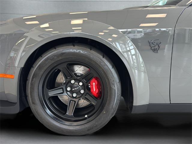 Photo of 2018 Destroyer Gray Clearcoat Dodge Challenger