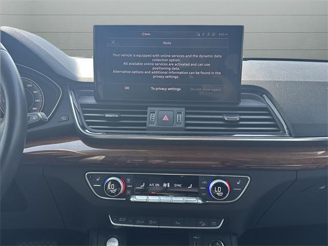 Photo of 2023 Florett Silver Metallic Audi Q5