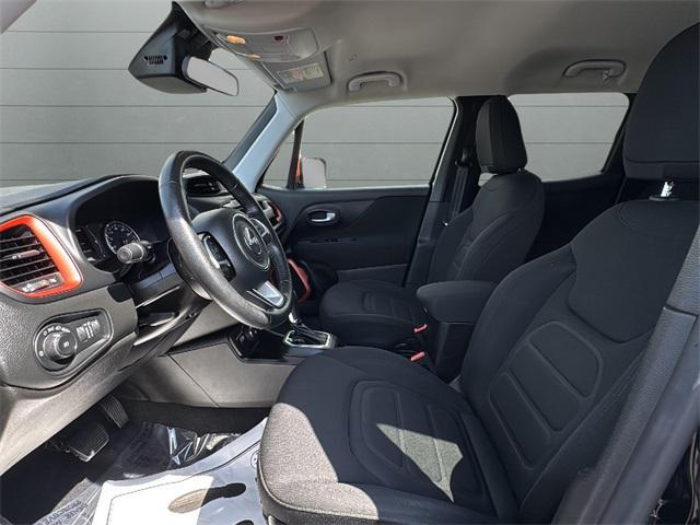 Photo of 2020 Black Clearcoat Jeep Renegade