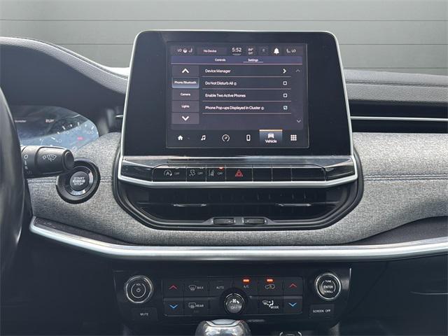 Photo of 2022 Velvet Red Pearlcoat Jeep Compass