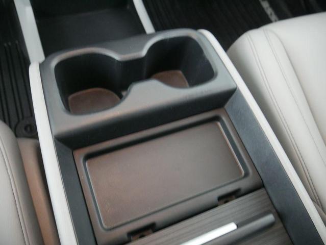 Photo of 2023 Lunar Silver Metallic Honda Odyssey