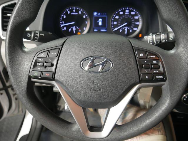 Photo of 2018 Dazzling White Hyundai TUCSON