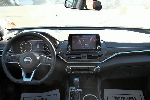 Photo of 2023 Gun Metallic Nissan Altima
