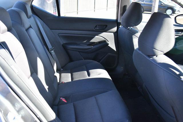 Photo of 2023 Gun Metallic Nissan Altima