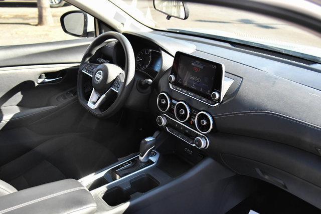 Photo of 2023 Brilliant Silver Metallic Nissan Sentra