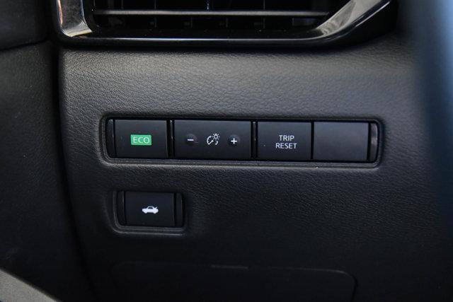 Photo of 2023 Brilliant Silver Metallic Nissan Sentra