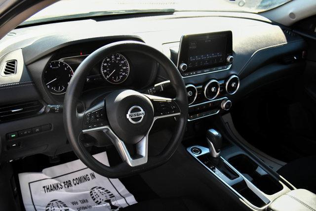 Photo of 2023 Brilliant Silver Metallic Nissan Sentra
