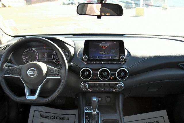 Photo of 2023 Brilliant Silver Metallic Nissan Sentra