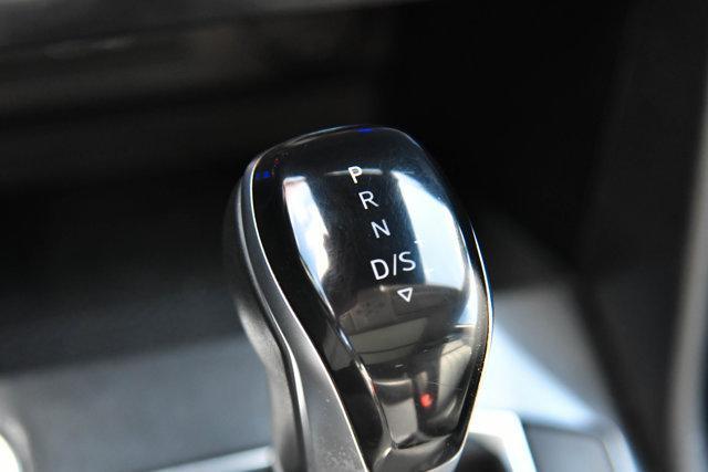 Photo of 2022 Pure White Volkswagen Tiguan