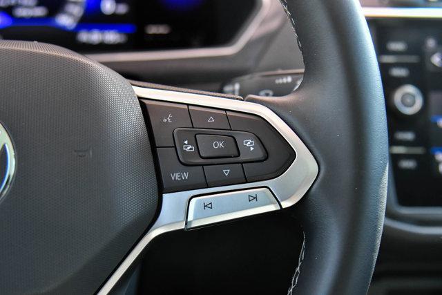 Photo of 2022 Pure White Volkswagen Tiguan