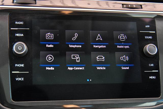 Photo of 2022 Pure White Volkswagen Tiguan