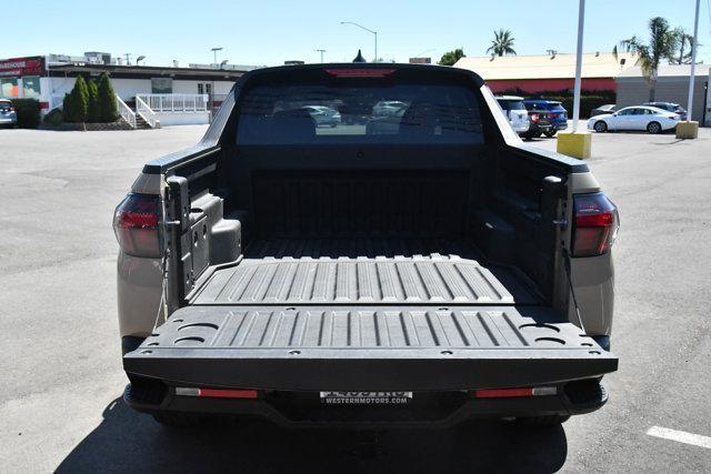 Photo of 2023 Sand Hyundai SANTA CRUZ