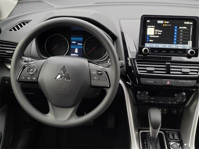 Photo of 2025 White Diamond Mitsubishi Eclipse Cross