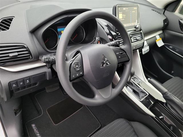 Photo of 2025 White Diamond Mitsubishi Eclipse Cross