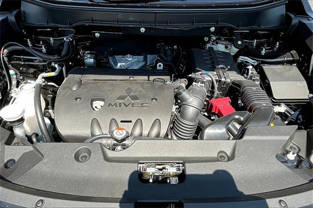 Photo of 2025 Labrador Black Pearl Mitsubishi Outlander Sport