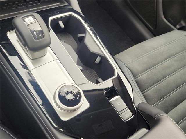 Photo of 2025 Alloy Silver Metallic Mitsubishi Outlander