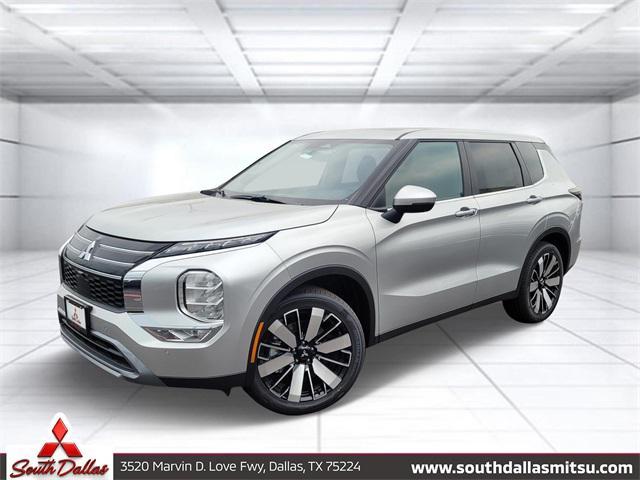 Photo of 2025 Alloy Silver Metallic Mitsubishi Outlander