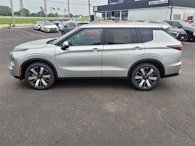Photo of 2025 Alloy Silver Metallic Mitsubishi Outlander