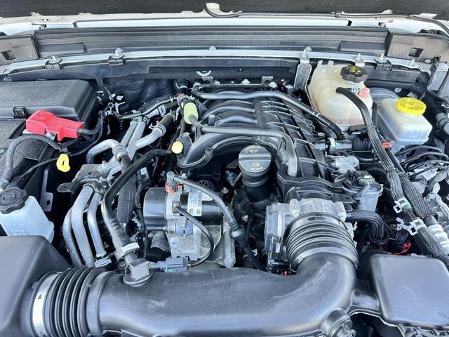Photo of 2022 Bright White Clearcoat Jeep Wrangler Unlimited