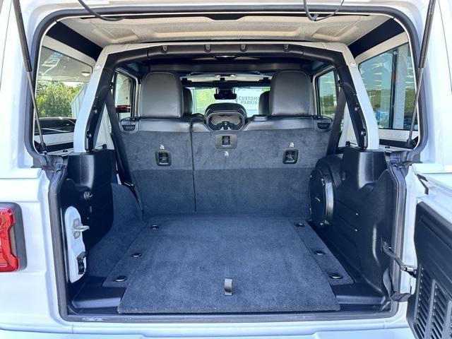 Photo of 2022 Bright White Clearcoat Jeep Wrangler Unlimited