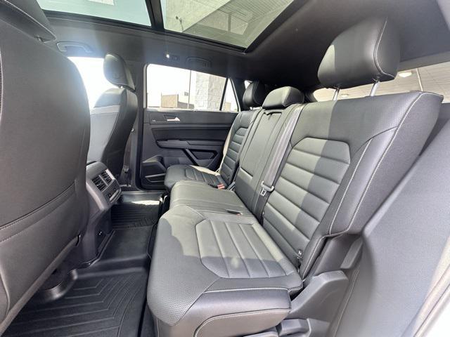 Photo of 2020 Pure White Volkswagen Atlas Cross Sport