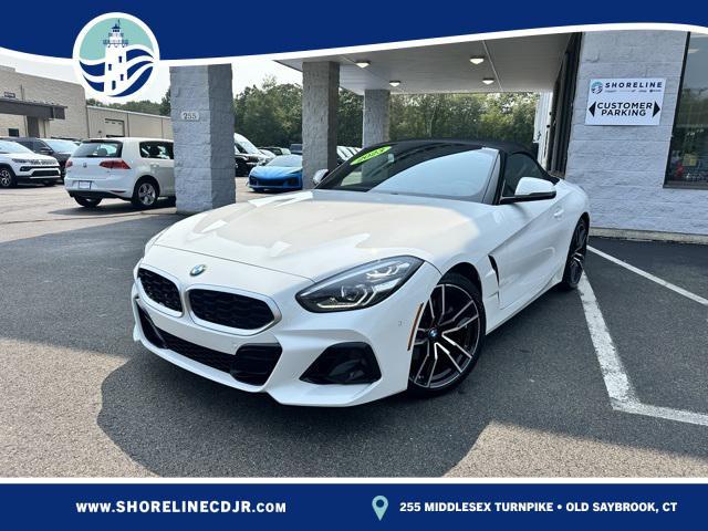 Photo of 2023 Alpine White BMW Z4