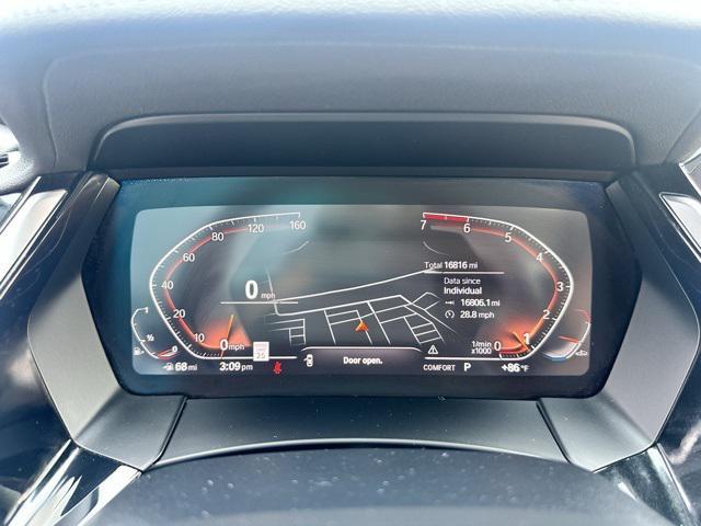 Photo of 2023 Alpine White BMW Z4