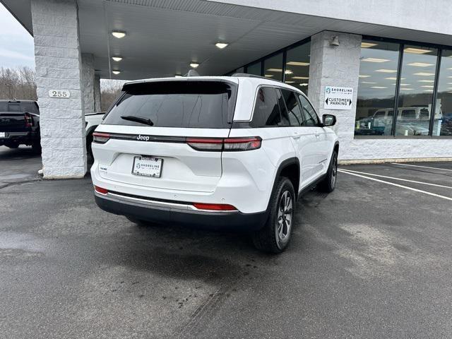 Photo of 2024 Bright White Clearcoat Jeep Grand Cherokee 4xe