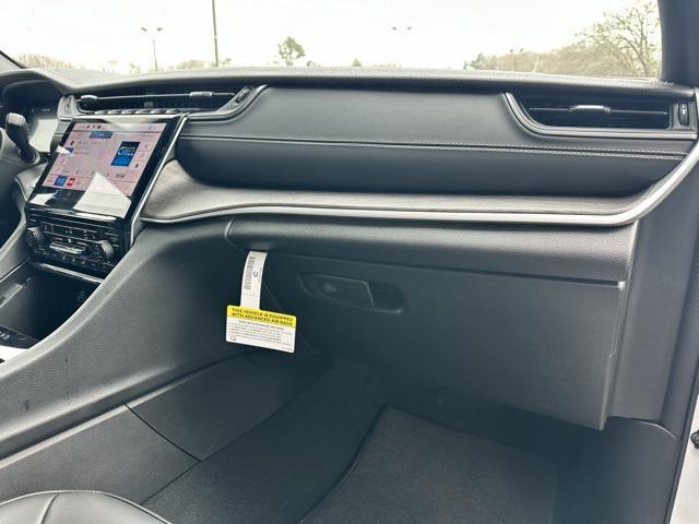 Photo of 2024 Bright White Clearcoat Jeep Grand Cherokee 4xe