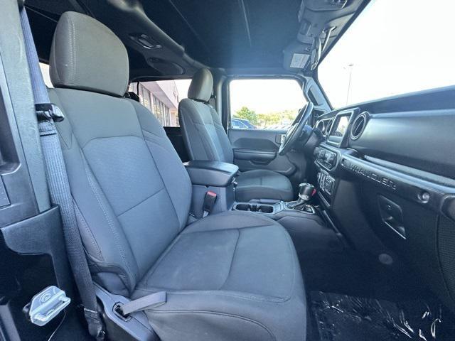 Photo of 2021 Black Clearcoat Jeep Wrangler