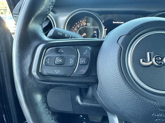 Photo of 2021 Black Clearcoat Jeep Wrangler