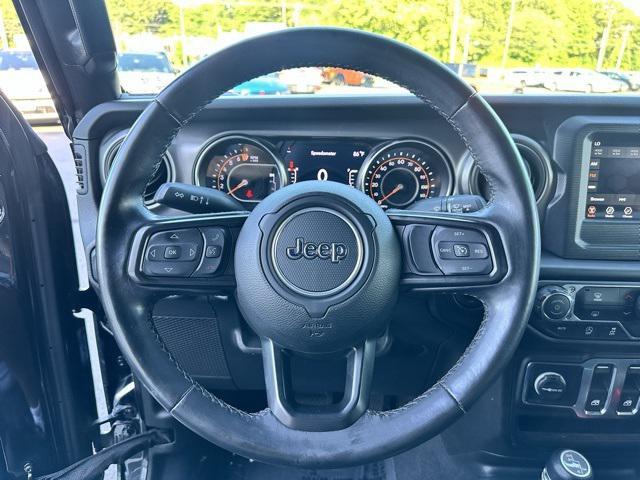Photo of 2021 Black Clearcoat Jeep Wrangler