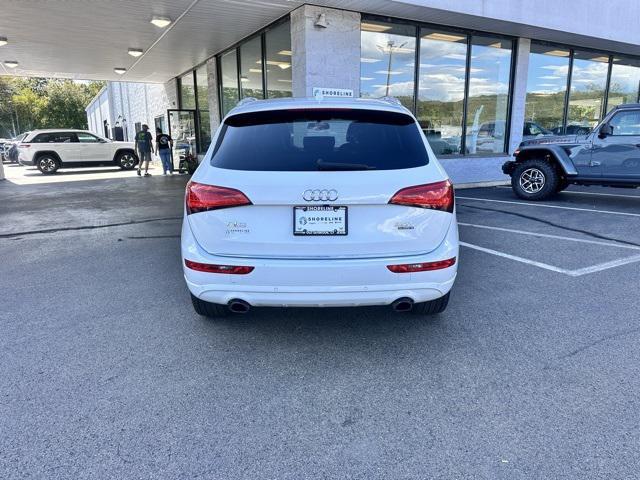 Photo of 2017 Glacier White Audi Q5