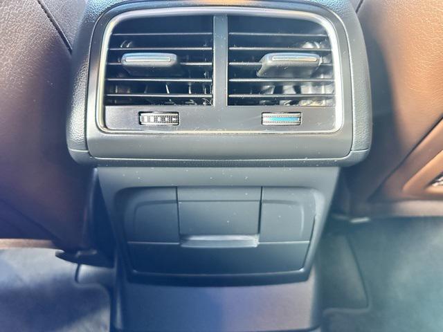 Photo of 2017 Glacier White Audi Q5