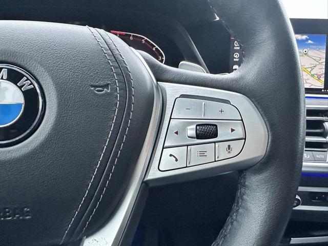 Photo of 2022 Black Sapphire Metallic BMW X7