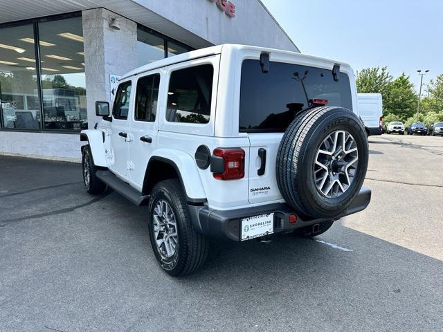 Photo of 2025 Bright White Clearcoat Jeep Wrangler
