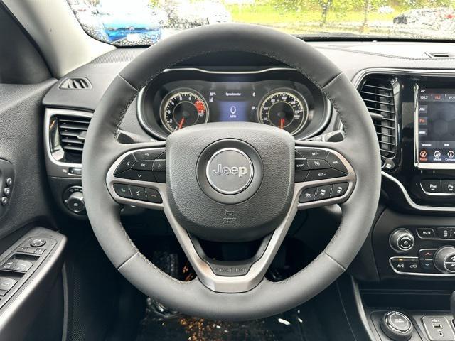 Photo of 2022 Granite Crystal Metallic Clearcoat Jeep Cherokee