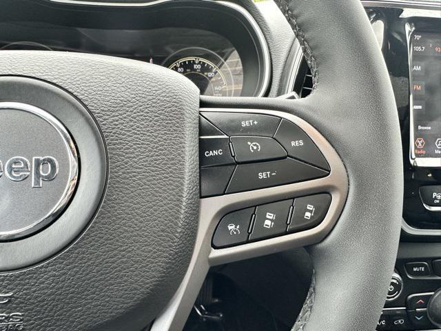 Photo of 2022 Granite Crystal Metallic Clearcoat Jeep Cherokee