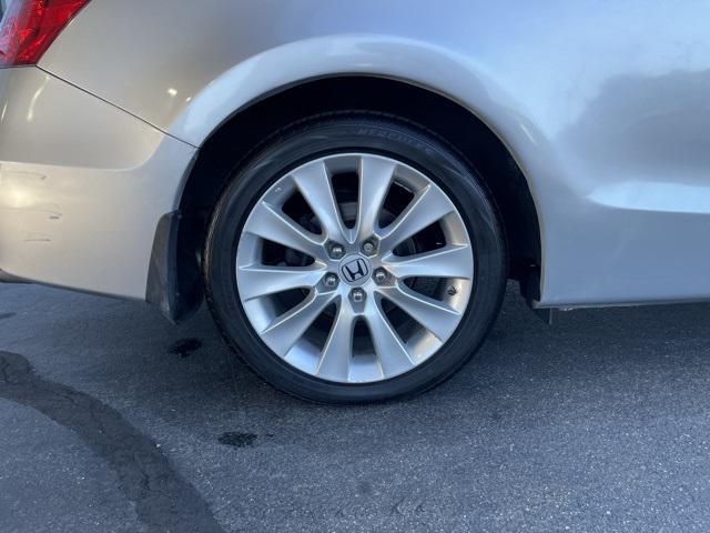 Photo of 2010 Alabaster Silver Metallic Honda Accord